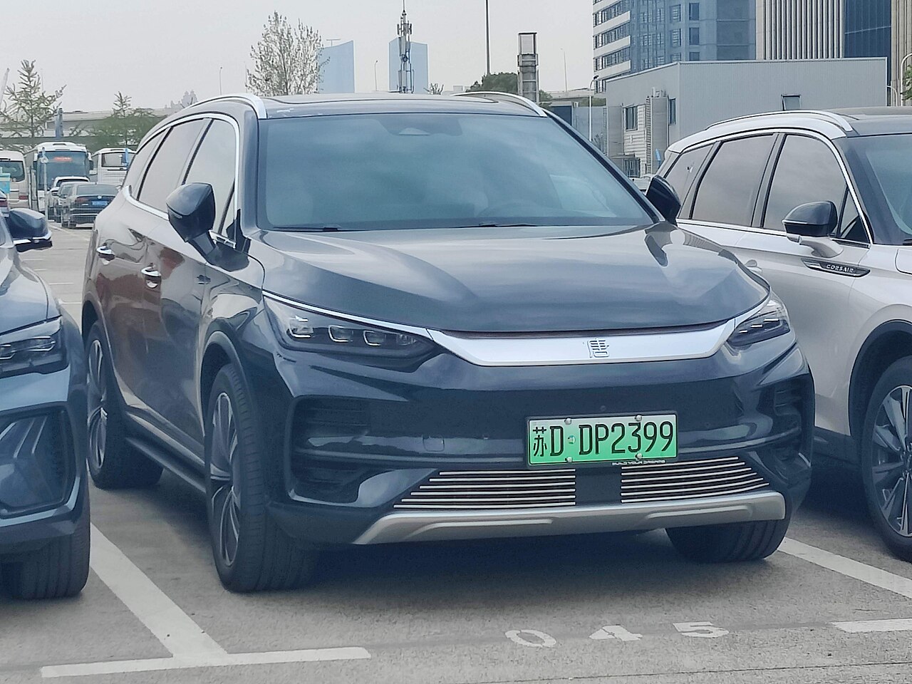BYD Tang — Фото 3 / 4