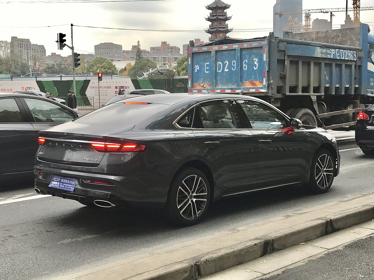 Geely Preface — Фото 2 / 3