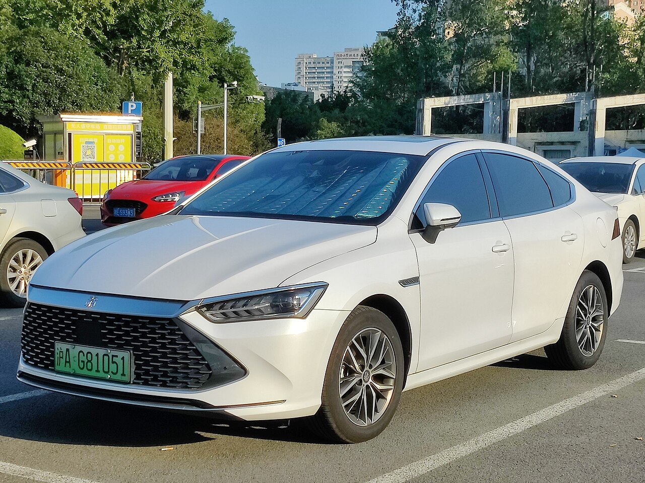 BYD Qin Plus — Фото 2 / 3